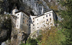 várak és kastélyok alpok kövek és sziklák predjama vár szlovénia