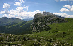 Passo Falzarego, Dolomitok, Olaszország.