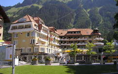 Wengen a Jungfrau vonulatával,Svájc