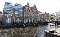 Haarlem-Holland, Huizen aan het Spaarne
