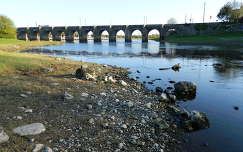 folyó írország híd