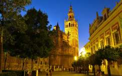 Sevilla Spain, Catedral - Torre Giralda