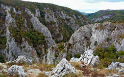 A Szádelői-völgy sziklái