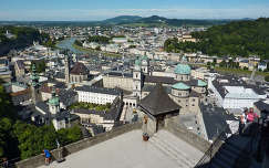 Salzburg látképe a várból, Ausztria