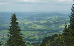 Látkép Bezauból, Vorarlberg, Ausztria
