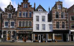 Delfti sajtbolt a főtéren,Hollandia