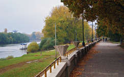 Tisza-parti ősz  -  a régi sétány