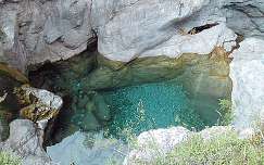 Görgország Olümpos Zeusz fürdőkádja