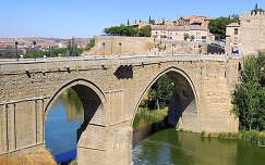 Puente San Martín, Toledo, España.
