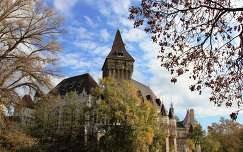 várak és kastélyok vajdahunyad vára budapest ősz magyarország