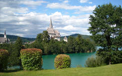 Maria-Wörth a Wörthi tó kis félszigetén fekvő zarándokhely, Ausztria
