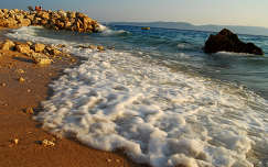 kövek és sziklák tengerpart tenger