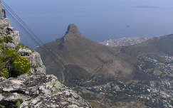 Cape Town a Tábla hegyről az Oroszlánhegy Dél-Afrika