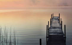napfelkelte tó stég és móló