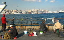 Horgászok a Boszporusznál, Isztambul, Törökország