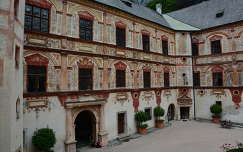 Tratzbergi kastély,Ausztria