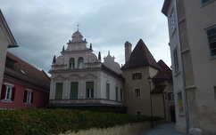 Ausztria