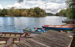 stég és móló csónak ősz folyó magyarország duna