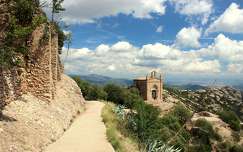 hegy út spanyolország címlapfotó montserrat templom kövek és sziklák barcelona