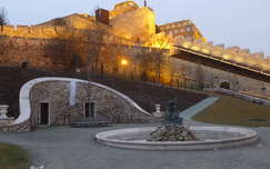 VÃ¡rbazÃ¡r