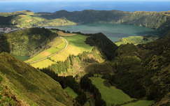 címlapfotó tó portugália azori-szigetek hegy