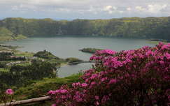 azori-szigetek tó címlapfotó portugália rododendron
