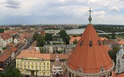 Kilátás Szegedre a templom toronyból