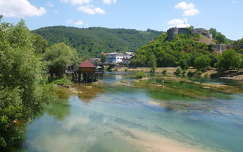 Az Una folyó Bosanska Krupa-nál, Bosznia