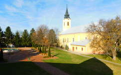 Magasból.