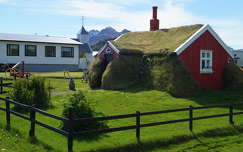 izland ház nyár