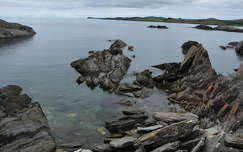 kövek és sziklák tenger írország tengerpart