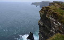 írország kövek és sziklák tenger