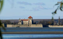 Tata, a vár és az Öreg-tó, magyarország