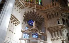 Barcelona - Sagrada Familia egyik felső homlokzata