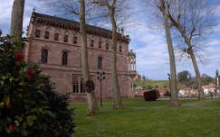 Palacio de Sobrellano kaméleával, Comillas