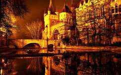 várak és kastélyok vajdahunyad vára budapest híd éjszakai képek tükröződés magyarország