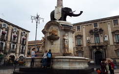Catania, Dóm tér