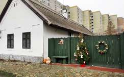karácsonyi dekoráció ház kerítés