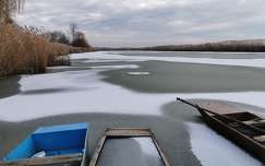 csónak tó jég tél