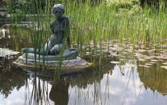 margit-sziget szobor budapest tükröződés tó magyarország