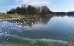 budapest naplás-tó jég tükröződés tó magyarország tél