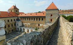 Thury-vár - Várpalota