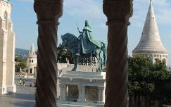 Szt István szobra a várban