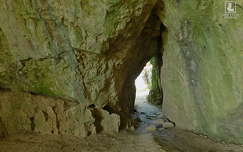 Szelim-barlang bejárata, Tatabánya