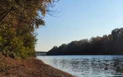 Tisza az épülő híddal M4