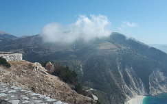 Felhő Myrtos Beach felett