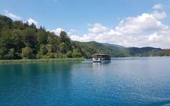 hajó tó plitvicei tavak horvátország világörökség