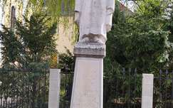 Szent István király szobor, Hatvan