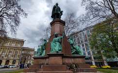 Széchehyi emlékmű