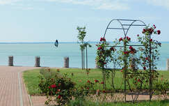 Balatonkenese